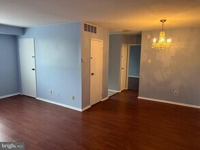 9921 Bustleton Ave in Philadelphia, PA - Building Photo - Building Photo