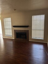 5801 Marvin Loving Dr in Garland, TX - Building Photo