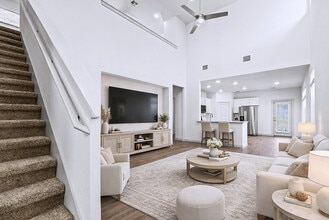 Millbrook Commons in San Marcos, TX - Building Photo - Building Photo