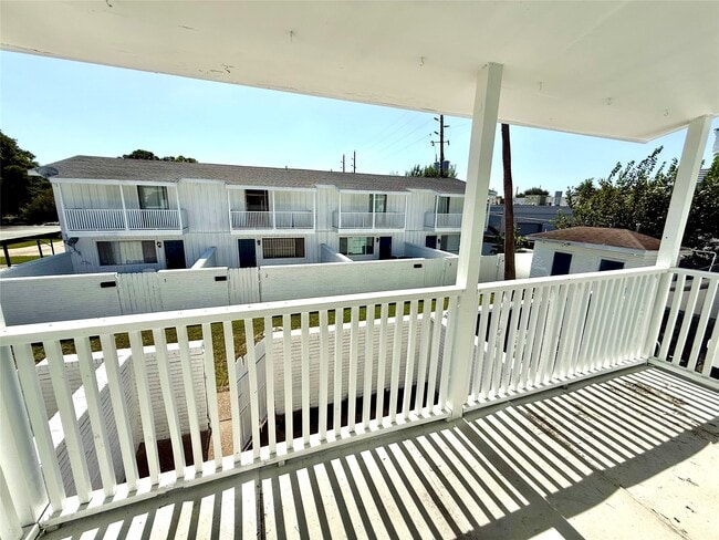 property at 5506 Beverly Hill St