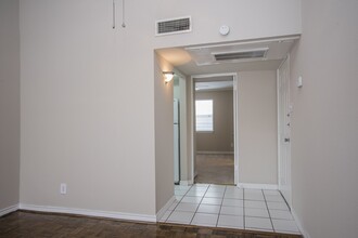 1416 Hawthorne St in Houston, TX - Building Photo - Building Photo