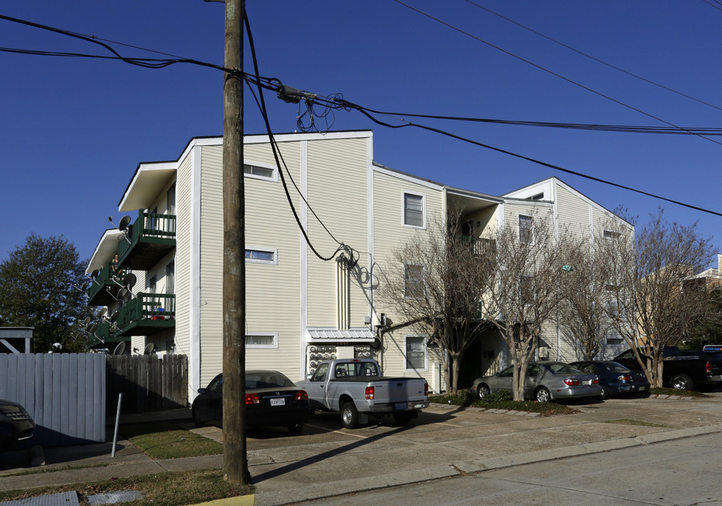 Cedar View Apartments in Metairie, LA - Building Photo