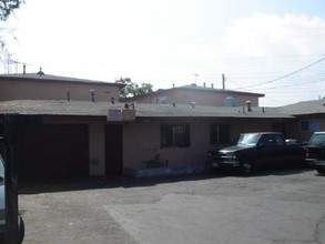 11964-11966 Runnymede St in North Hollywood, CA - Building Photo - Building Photo