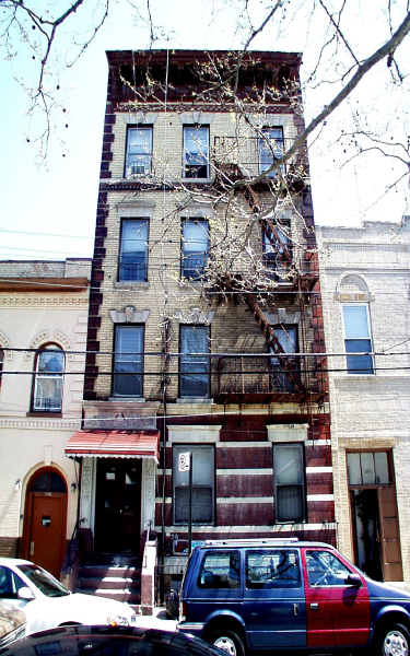 2308 Hughes Ave in Bronx, NY - Foto de edificio