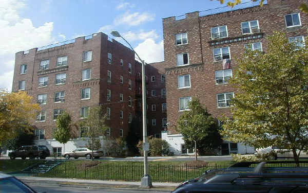 Lincoln Avenue Apartments in Orange, NJ - Building Photo - Building Photo