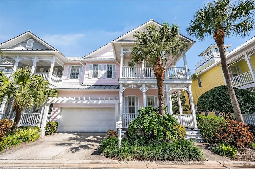 924 Hemingway Cir in Tampa, FL - Foto de edificio