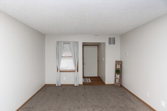 Winston Terrace in Terre Haute, IN - Building Photo - Interior Photo