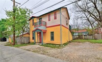 1606 Nickerson St in Austin, TX - Foto de edificio - Building Photo