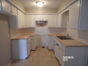 4804 NW Ozmun Ave in Lawton, OK - Building Photo - Building Photo