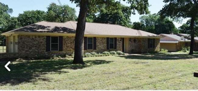 property at 600 Colleyville Terrace