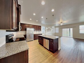 231 E Sicily Dr in Meridian, ID - Building Photo - Building Photo