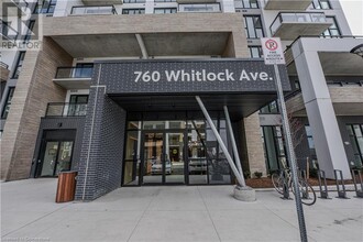 760 Whitlock Ave in Milton, ON - Building Photo - Building Photo