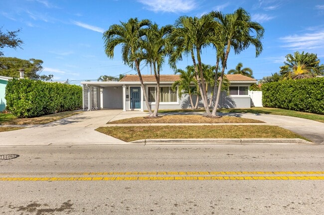property at 921 SE 13th Ct