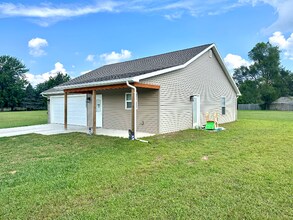 4731 Basin St in Adrian, MI - Building Photo - Building Photo