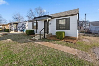 522 W 2nd St in Edmond, OK - Building Photo - Building Photo