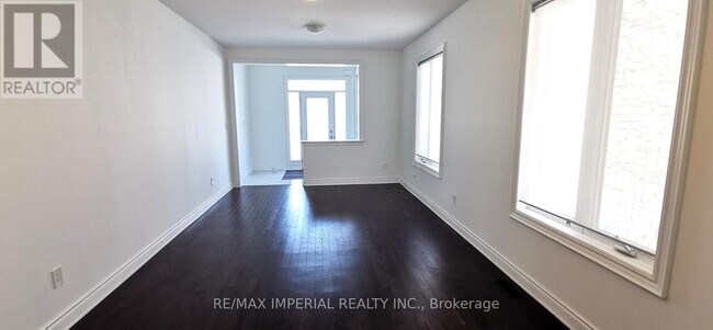 95 Hartney Dr in Richmond Hill, ON - Building Photo - Building Photo