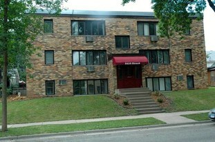 3410 Girard Ave S in Minneapolis, MN - Building Photo