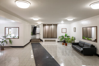 847 Second Ave in New York, NY - Building Photo - Lobby