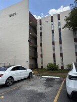 9411 SW 4th St in Miami, FL - Building Photo