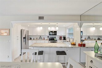 84 Georgetown Blvd in Naples, FL - Building Photo - Building Photo