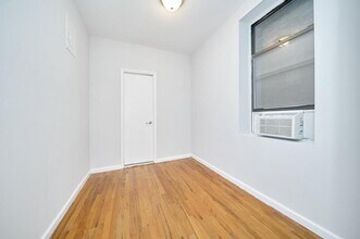 454 9th Ave in New York, NY - Building Photo - Building Photo
