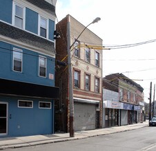 415 Jersey St in Staten Island, NY - Building Photo - Building Photo
