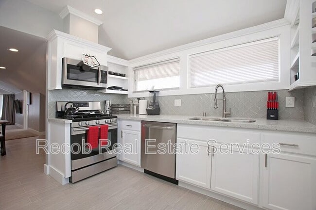 2984 E St in San Diego, CA - Building Photo - Building Photo