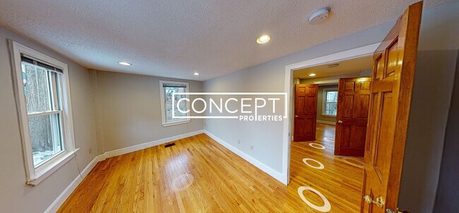 429 Franklin St, Unit 1A in Cambridge, MA - Building Photo - Building Photo