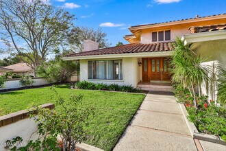 4082 Avenida Verano in Thousand Oaks, CA - Building Photo - Building Photo