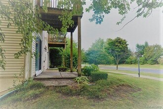816 Bloomfield Village Blvd in Auburn Hills, MI - Building Photo - Building Photo