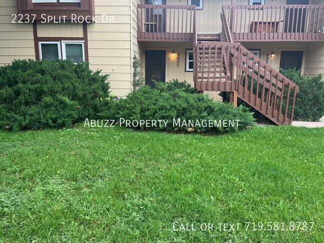 property at 2237 Split Rock Dr