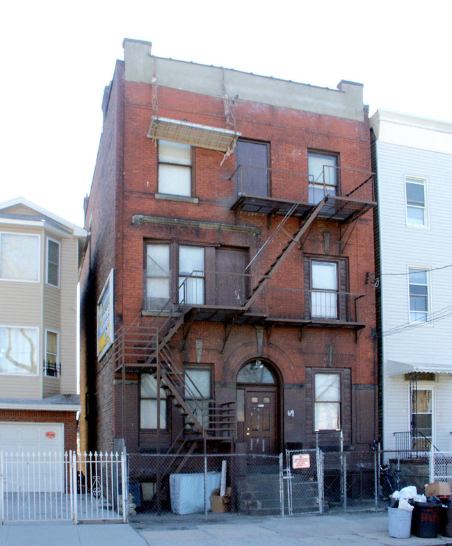 1163 Broad St in Newark, NJ - Foto de edificio - Building Photo