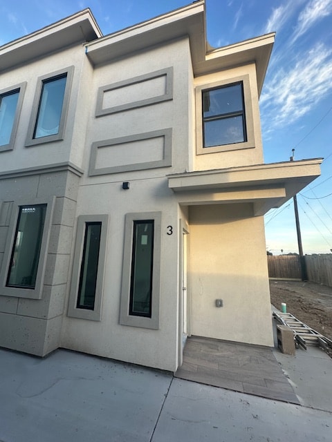 1117 E Esperanza Ave