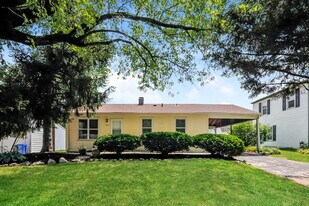 2310 Mullanphy Ln in Florissant, MO - Building Photo