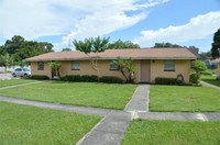 10415 Alma St in Gibsonton, FL - Foto de edificio - Building Photo