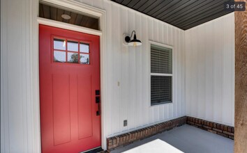 104 Utsesti Way in Loudon, TN - Foto de edificio - Building Photo