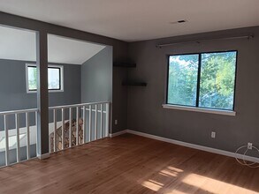 8015 Tiburon Cir in Charlotte, NC - Foto de edificio - Building Photo