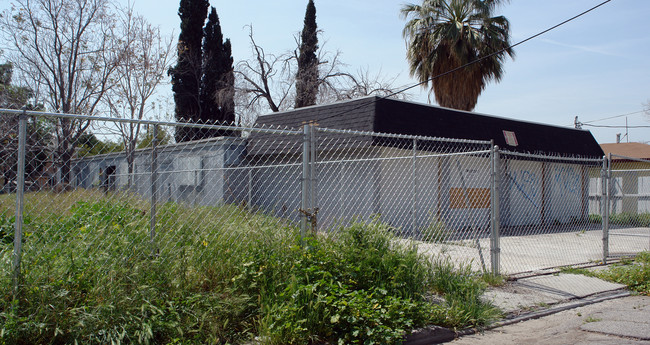 151 W Vine St in San Bernardino, CA - Building Photo - Building Photo