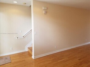 1631 NE 11th St-Unit -2 in Fort Lauderdale, FL - Building Photo - Building Photo