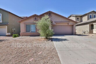 1025 E Palomino Way in San Tan Valley, AZ - Building Photo - Building Photo