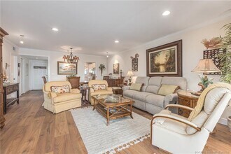 3901 SE St Lucie Blvd in Stuart, FL - Building Photo - Building Photo