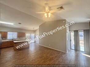 15073 S Harry Truman Pl in Sahuarita, AZ - Building Photo - Building Photo