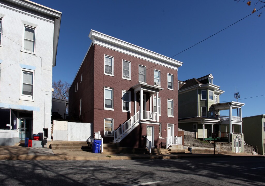 436 W Washington St in Hagerstown, MD - Building Photo