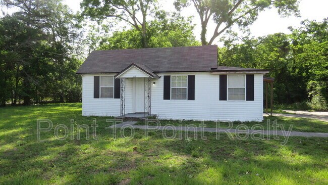 property at 253 Jackson Ave N