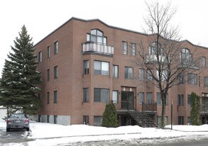 3432-3446 Du Mont-Royal Av E Apartments