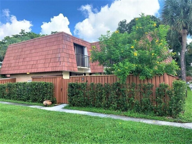 property at 623 Buttonwood Ln