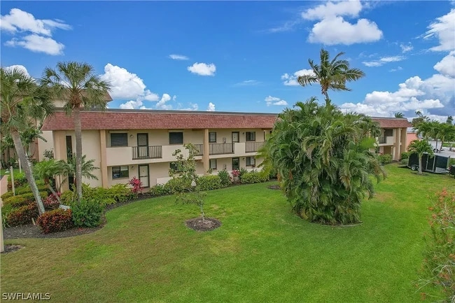 4277 Mariner Way, Unit 216 in Ft. Myers, FL - Building Photo - Building Photo