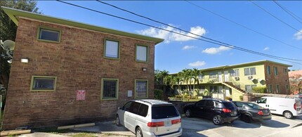 600 SW 9 AVE in Miami, FL - Building Photo - Building Photo