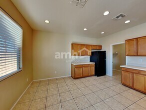 7347 W St Charles Ave in Laveen, AZ - Foto de edificio - Building Photo