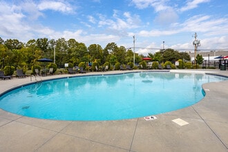 Overlook at Indian Trail in Kingsport, TN - Foto de edificio - Other
